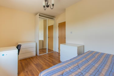 3 bed house, Richmond Crescent, City Centre, Cardiff, CF243AH - Image 10